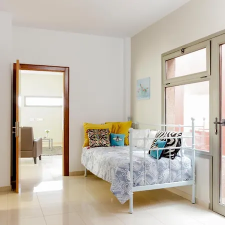 Casa En El Balcon De Con Terraza Telde